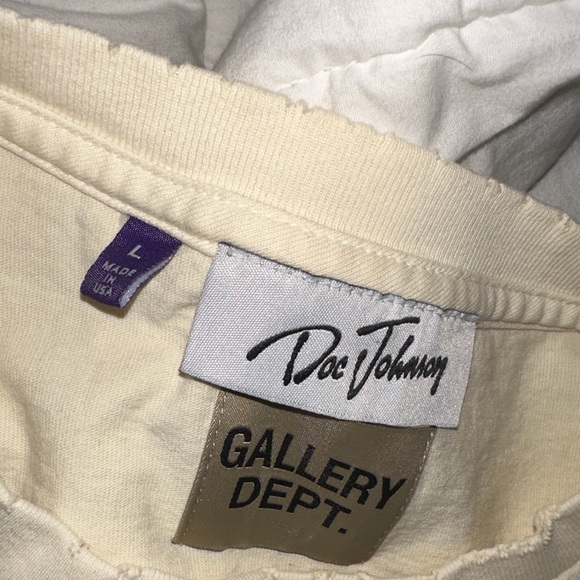 Gallery dept doc Johnson t shirt - Picture 3 of 3